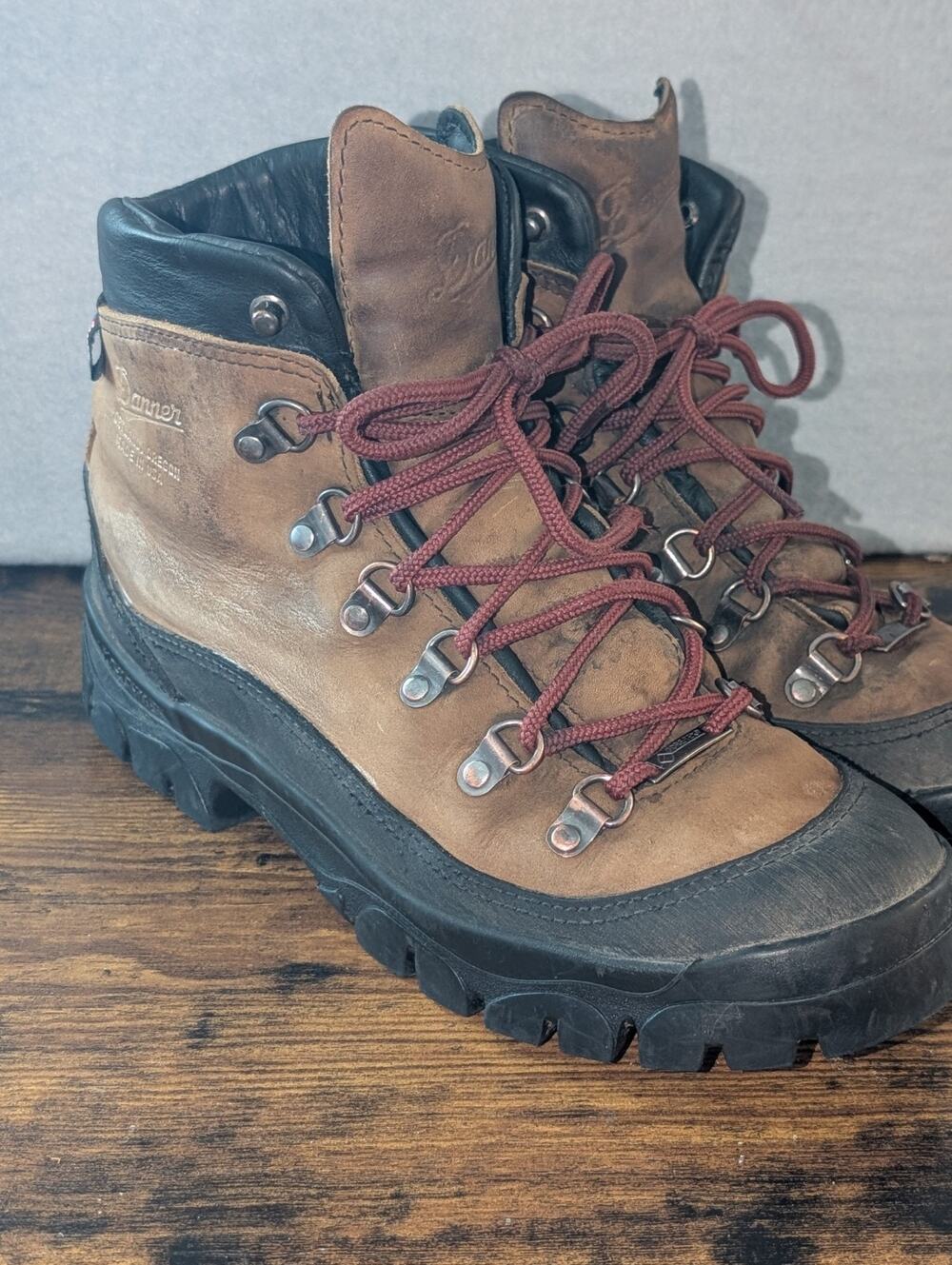 DANNER Boots Mens 9 Crater Rim 37440 6" Brown GORE-TEX Lace Up Hiking